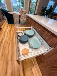 custom kitchen cabinets winnipeg